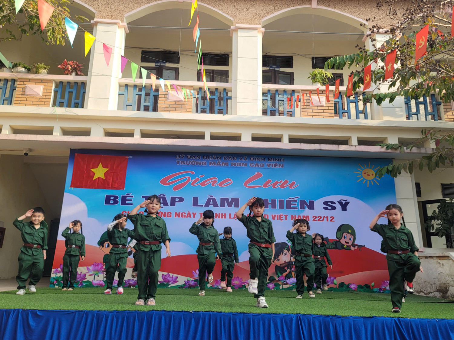 TRƯỜNG MẦM NON CAO VIÊN TỔ CHỨC HOẠT ĐỘNG TRẢI NGHIỆM CHÀO MỪNG NGÀY THÀNH LẬP QUÂN ĐỘI NHÂN DÂN VIỆT NAM (22/12/1944 – 22/12/2025)