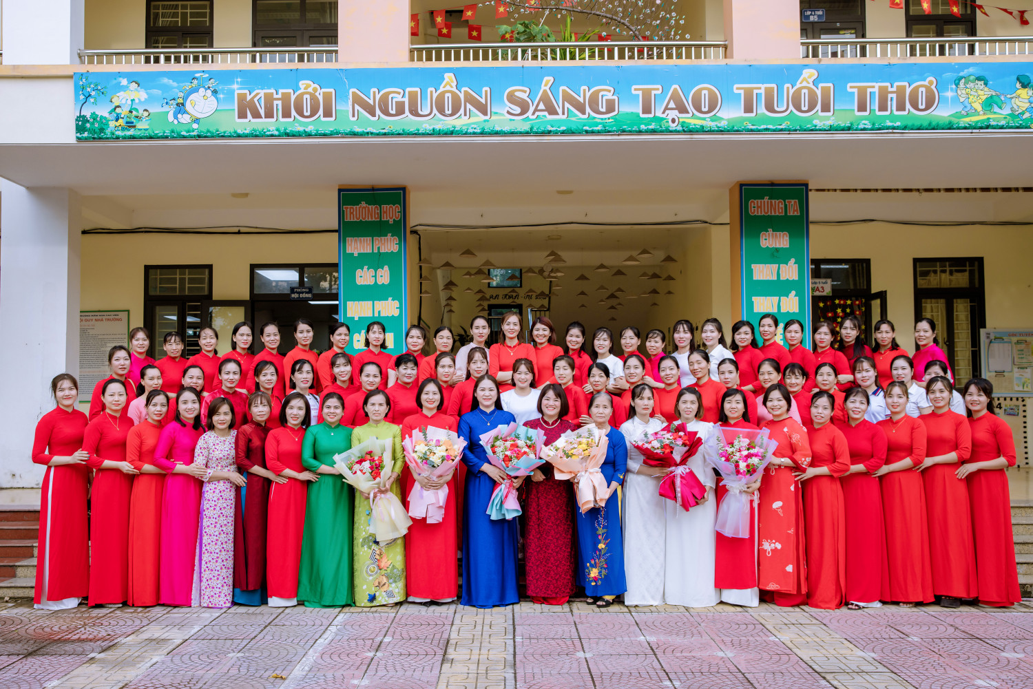 Chương trình công bố Quyết định thành lập Trường Mầm non Cao Viên; công bố Quyết định thành lập Đảng bộ nhà trường; ra mắt Ban Giám hiệu và tri ân các đồng chí cán bộ quản lý thôi giữ chức vụ