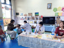 KHÁM SỨC KHỎE ĐỊNH KỲ CHO TRẺ TẠI TRƯỜNG MẦM NON CAO VIÊN, XÃ BÌNH MINH, THÀNH PHỐ HÀ NỘI