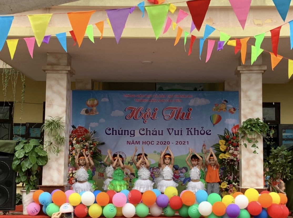 Hát mừng ngày hội chúng cháu vui khỏe