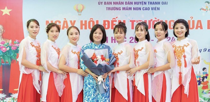 Khai giảng